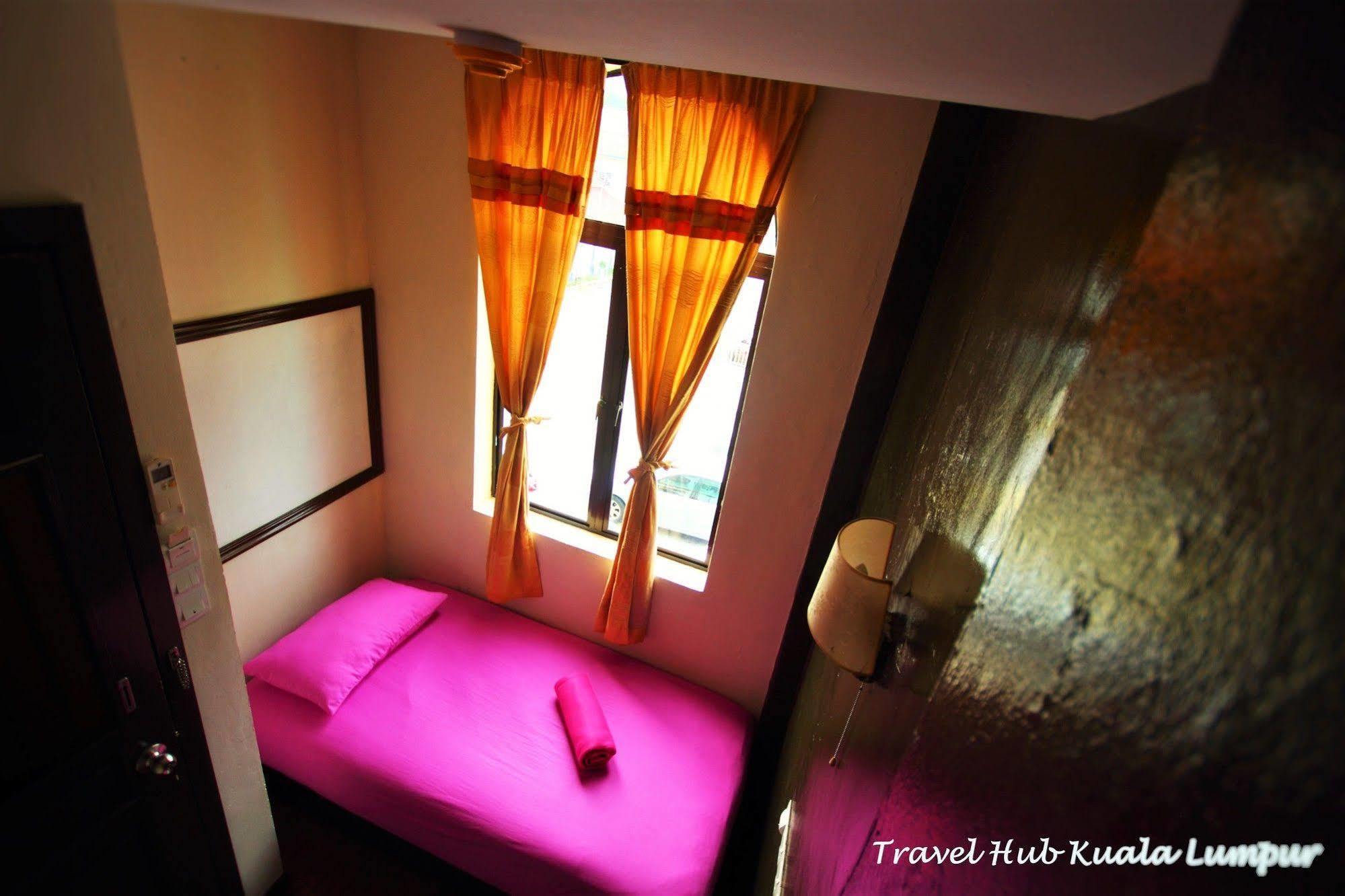 A Pousada Travel Hub Highstreet Kuala Lumpur Exterior foto
