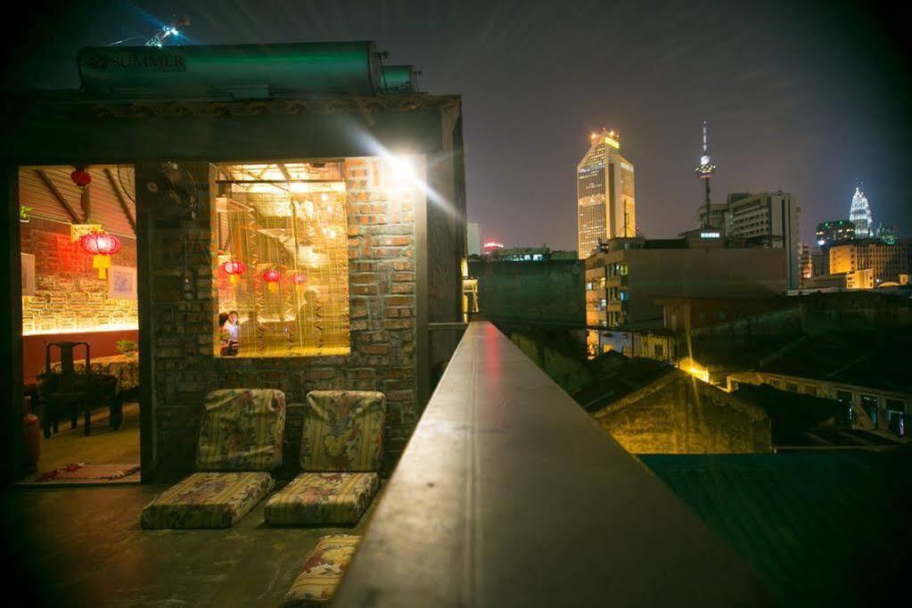 A Pousada Travel Hub Highstreet Kuala Lumpur Exterior foto